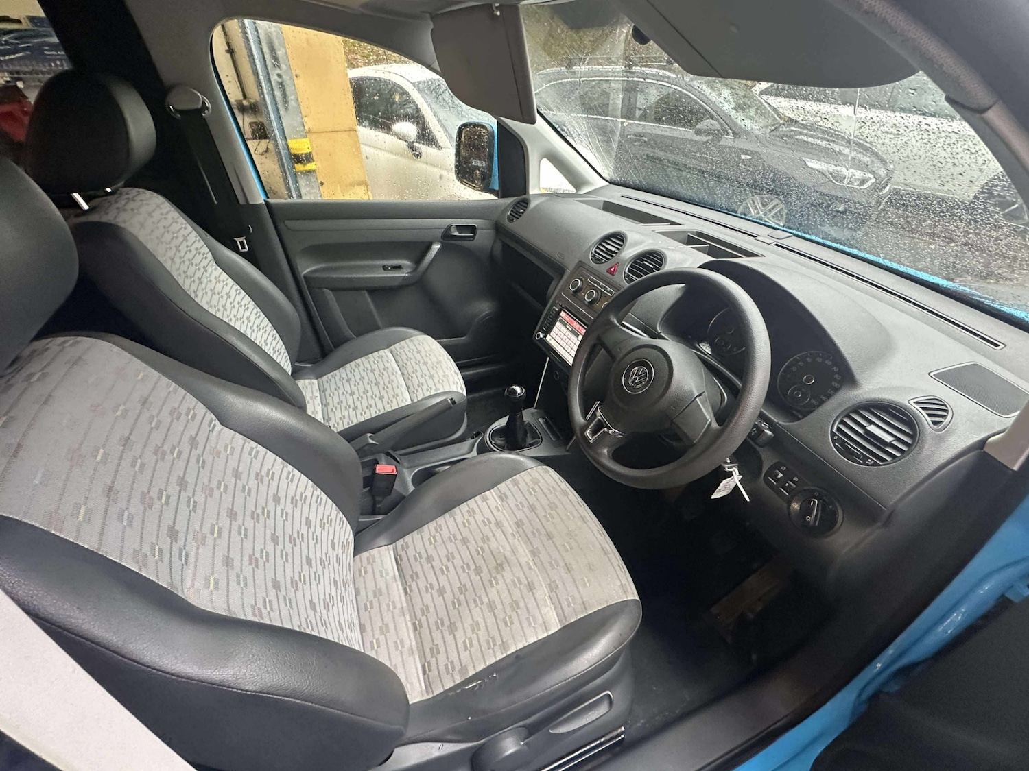 Used Volkswagen Caddy Maxi 2011 for sale - 76879389: Photo 11