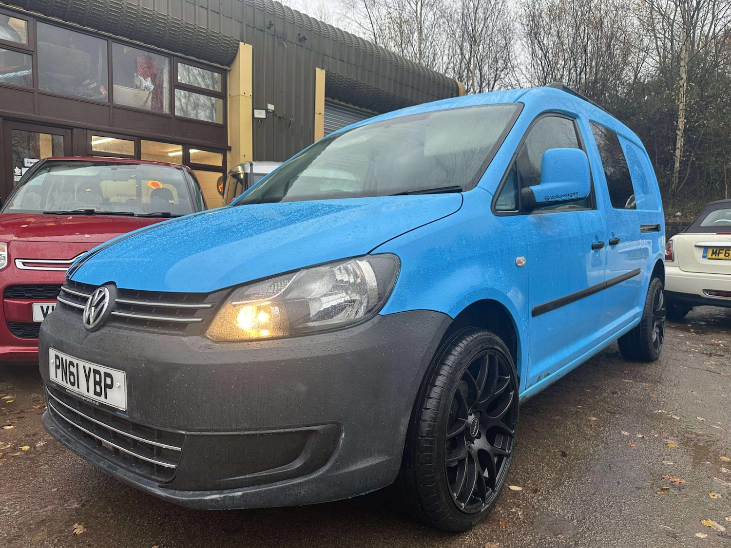 Used Volkswagen Caddy Maxi 2011 for sale - 76879389: Photo 4