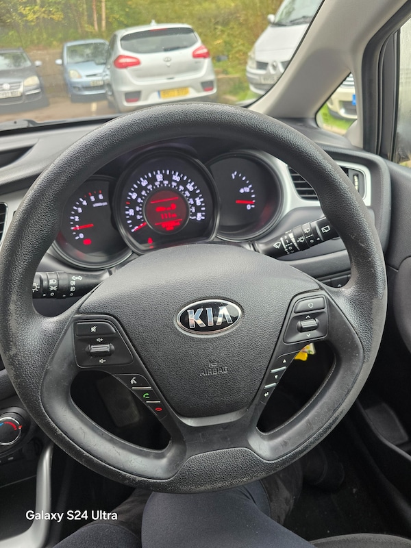 Used Kia Ceed 2013 for sale - 76280422: Photo 10