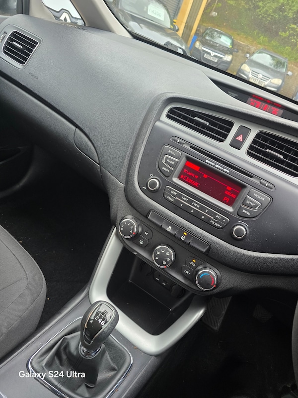 Used Kia Ceed 2013 for sale - 76280422: Photo 8