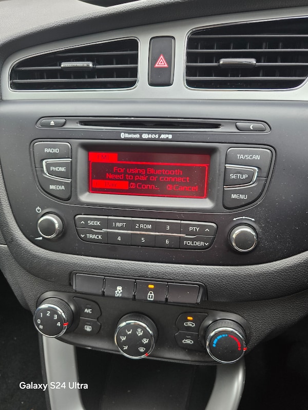 Used Kia Ceed 2013 for sale - 76280422: Photo 9