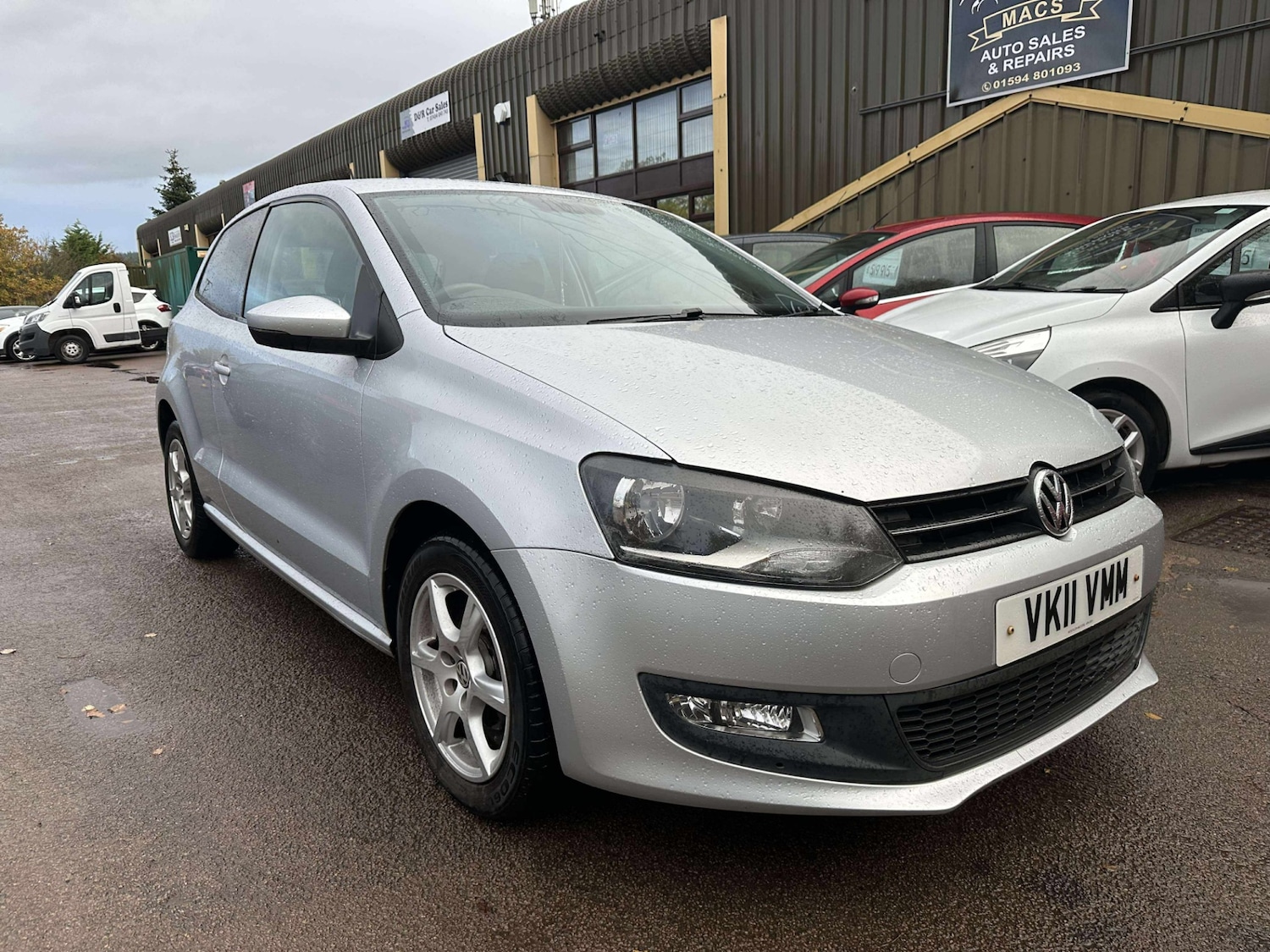 Used Volkswagen Polo 2011 for sale - 76497681: Photo 1