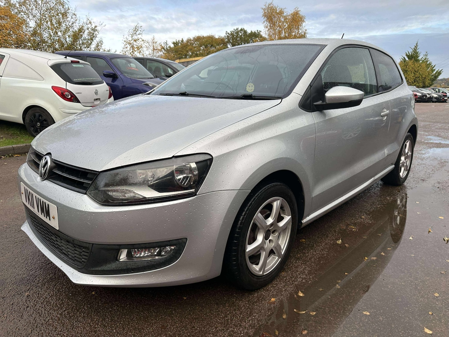 Used Volkswagen Polo 2011 for sale - 76497681: Photo 2
