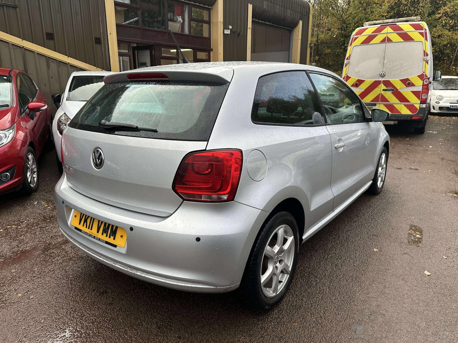 Used Volkswagen Polo 2011 for sale - 76497681: Photo 6