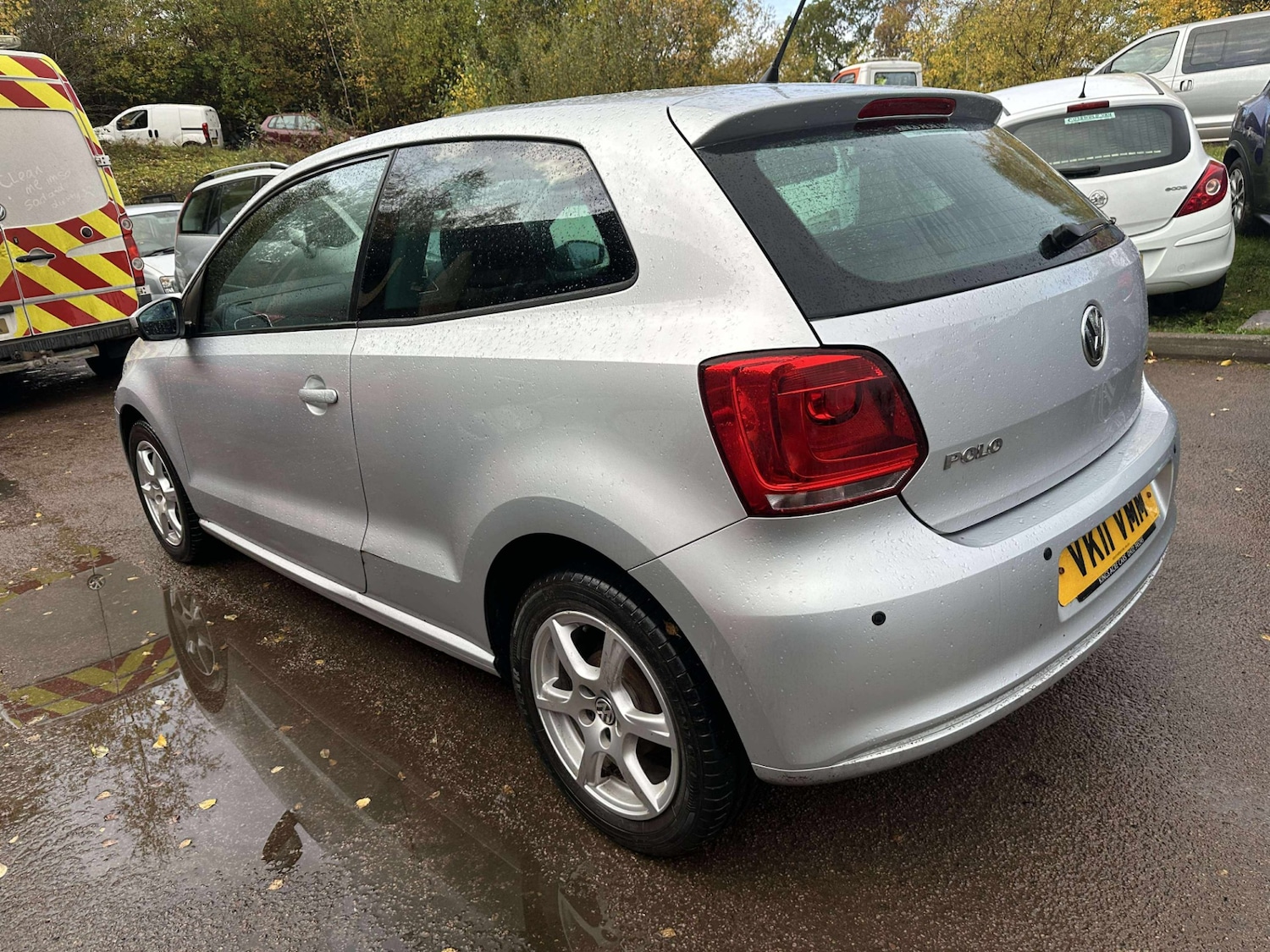 Used Volkswagen Polo 2011 for sale - 76497681: Photo 7