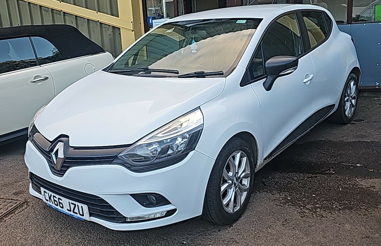 Used Renault Clio 2016 for sale - 76181647: Photo 1