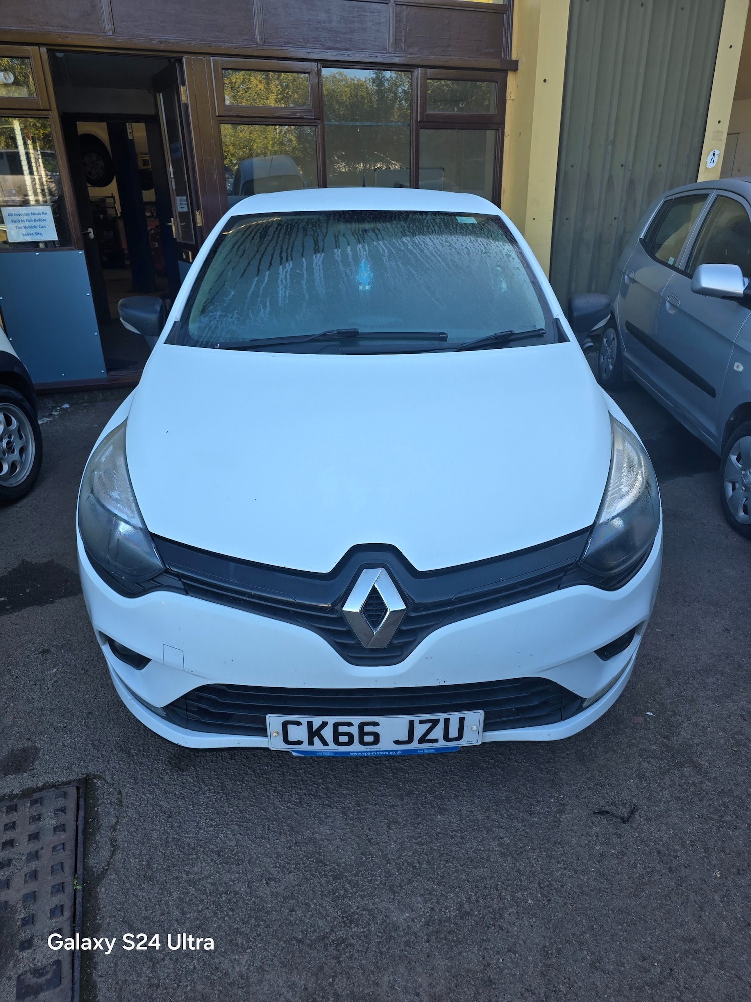 Used Renault Clio 2016 for sale - 76181647: Photo 3