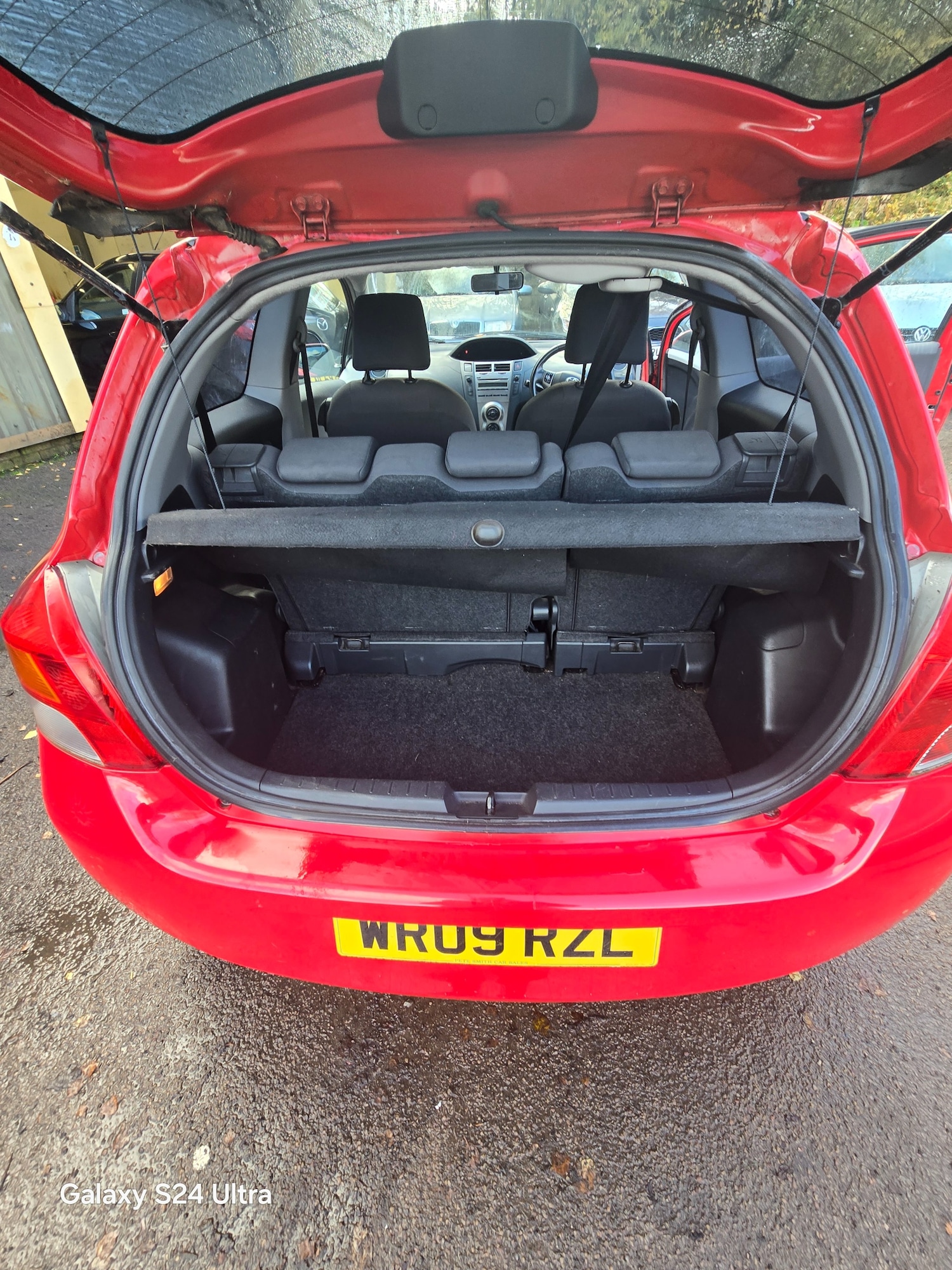 Used Toyota Yaris 2009 for sale - 76583439: Photo 15