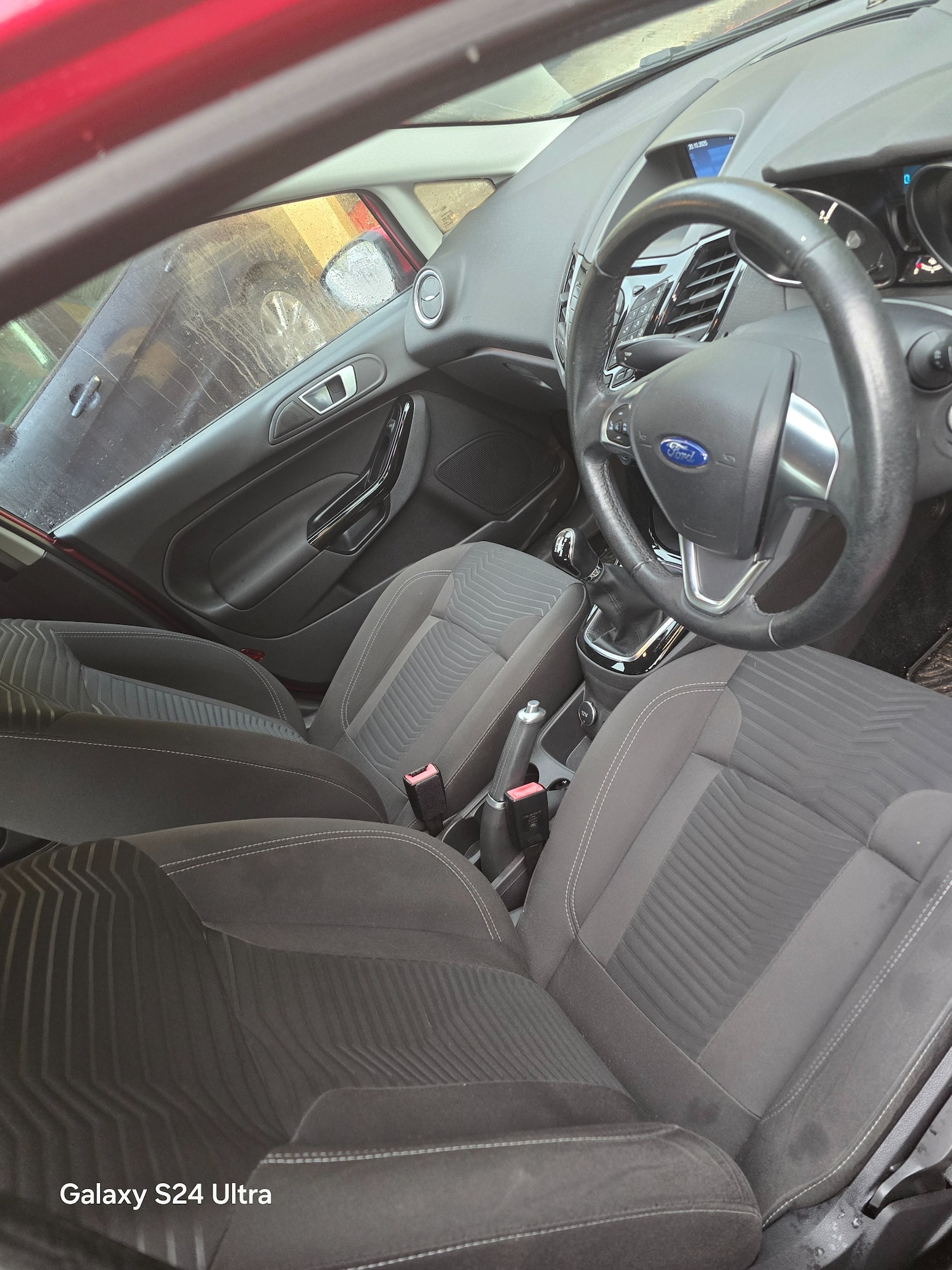 Used Ford Fiesta 2016 for sale - 76347304: Photo 10