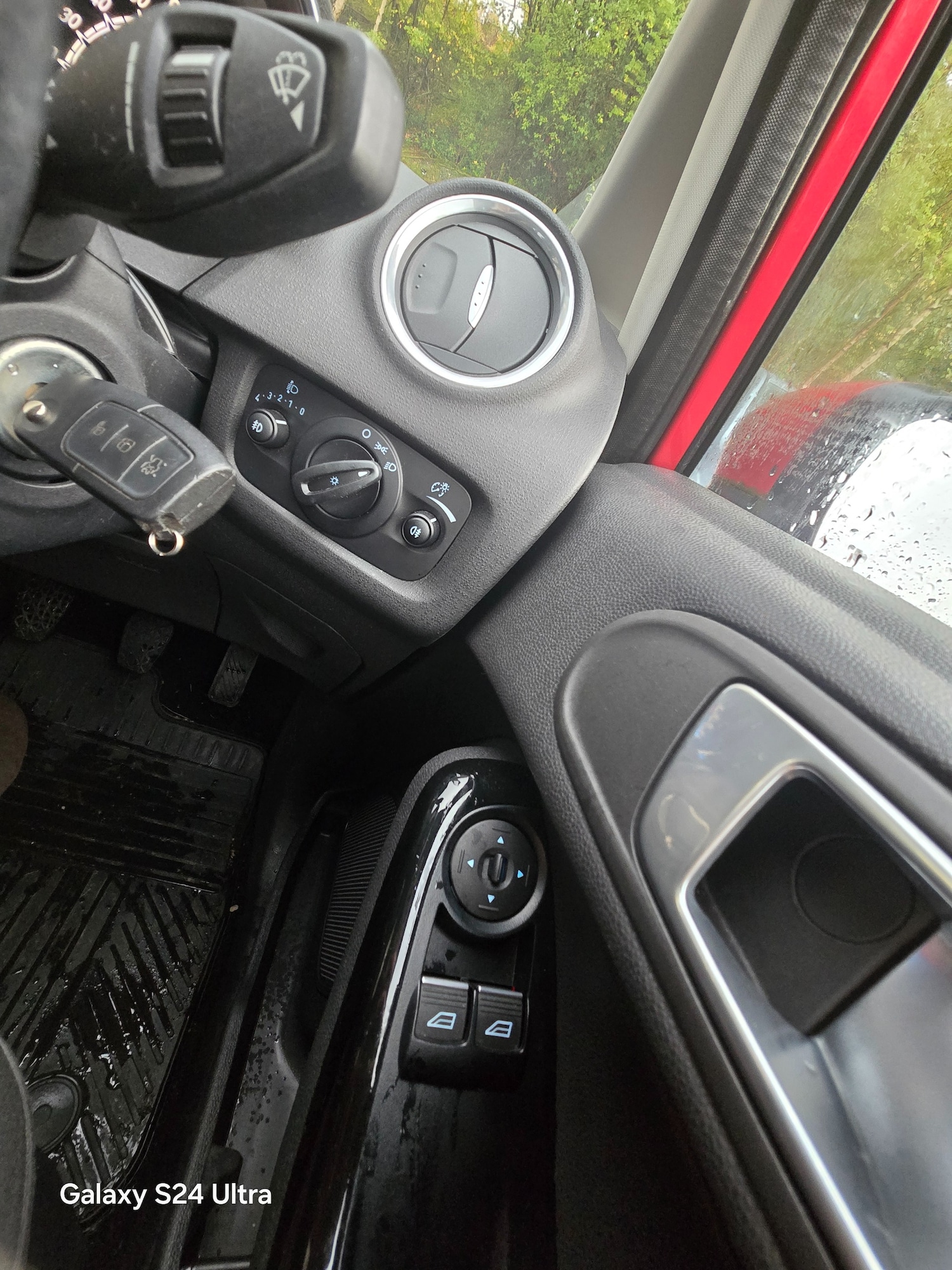 Used Ford Fiesta 2016 for sale - 76347304: Photo 18