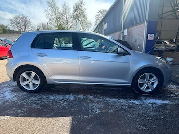 Used Volkswagen Golf 2015 for sale - 79137318: Photo