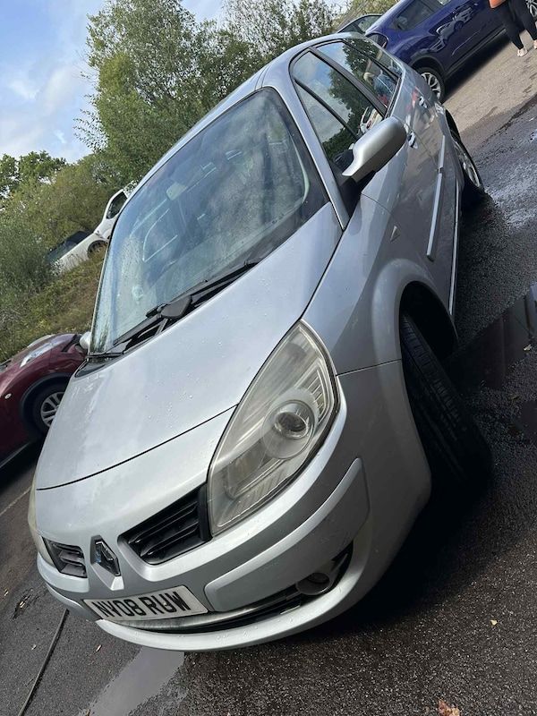 Cheap Renault Grand Scenic 2008 (08) - 1.6 VVT Dynamique 5dr for sale in Cinderford, Gloucestershire