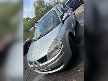 Used Renault Grand Scenic 2008 for sale - 76046087: Photo