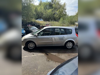 Used Renault Grand Scenic 2008 for sale - 76046087: Photo