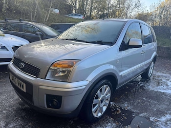 2010 (60) - 1.6 TDCi Titanium 5dr
