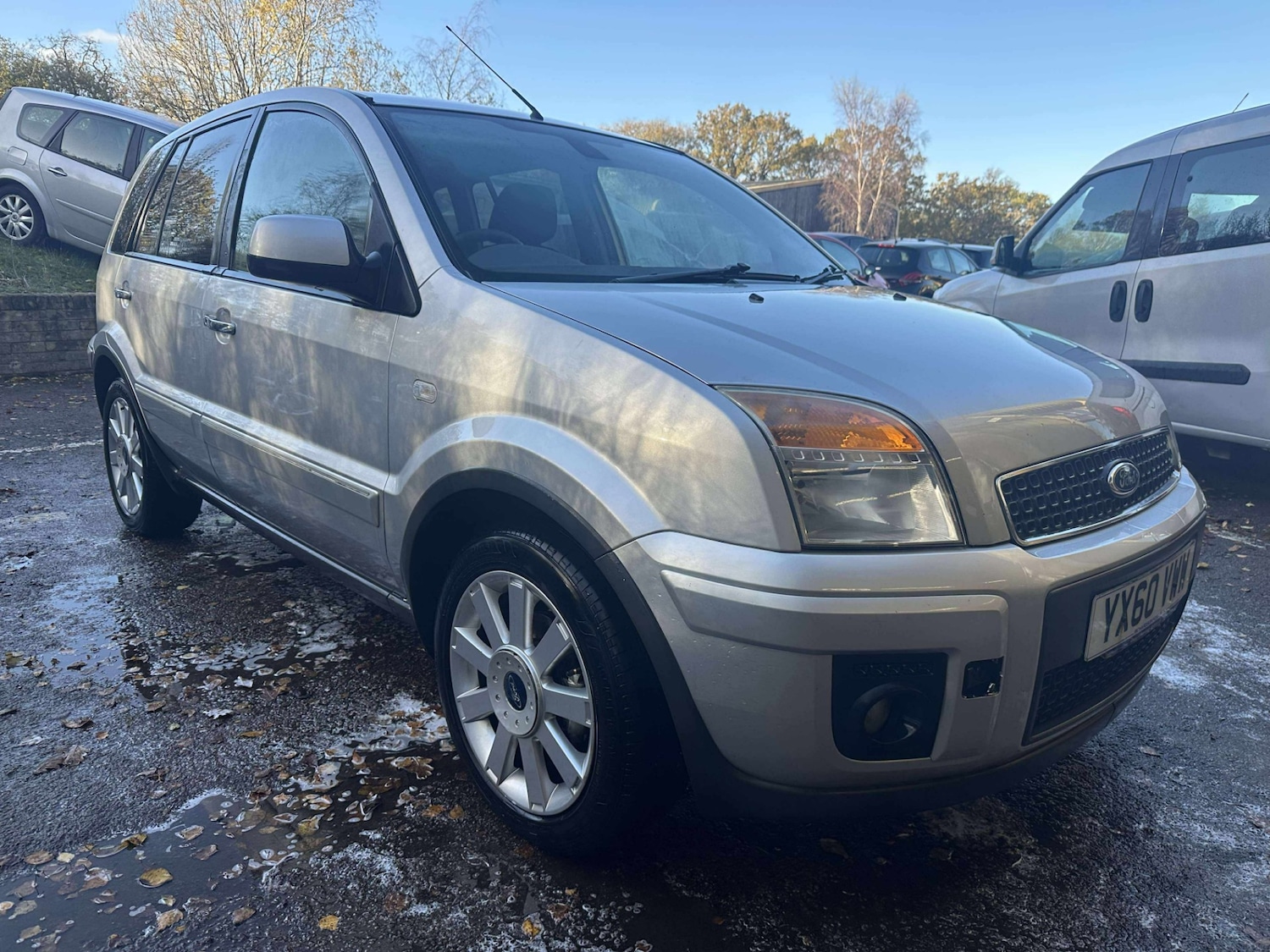 Used Ford Fusion 2010 for sale - 76603117: Photo 2