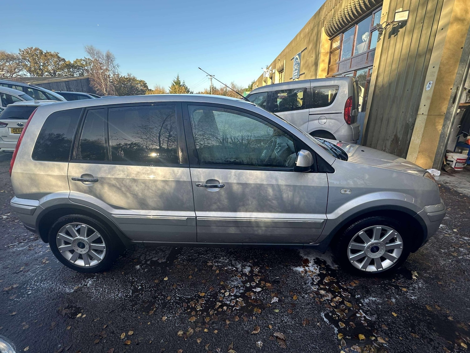 Used Ford Fusion 2010 for sale - 76603117: Photo 8