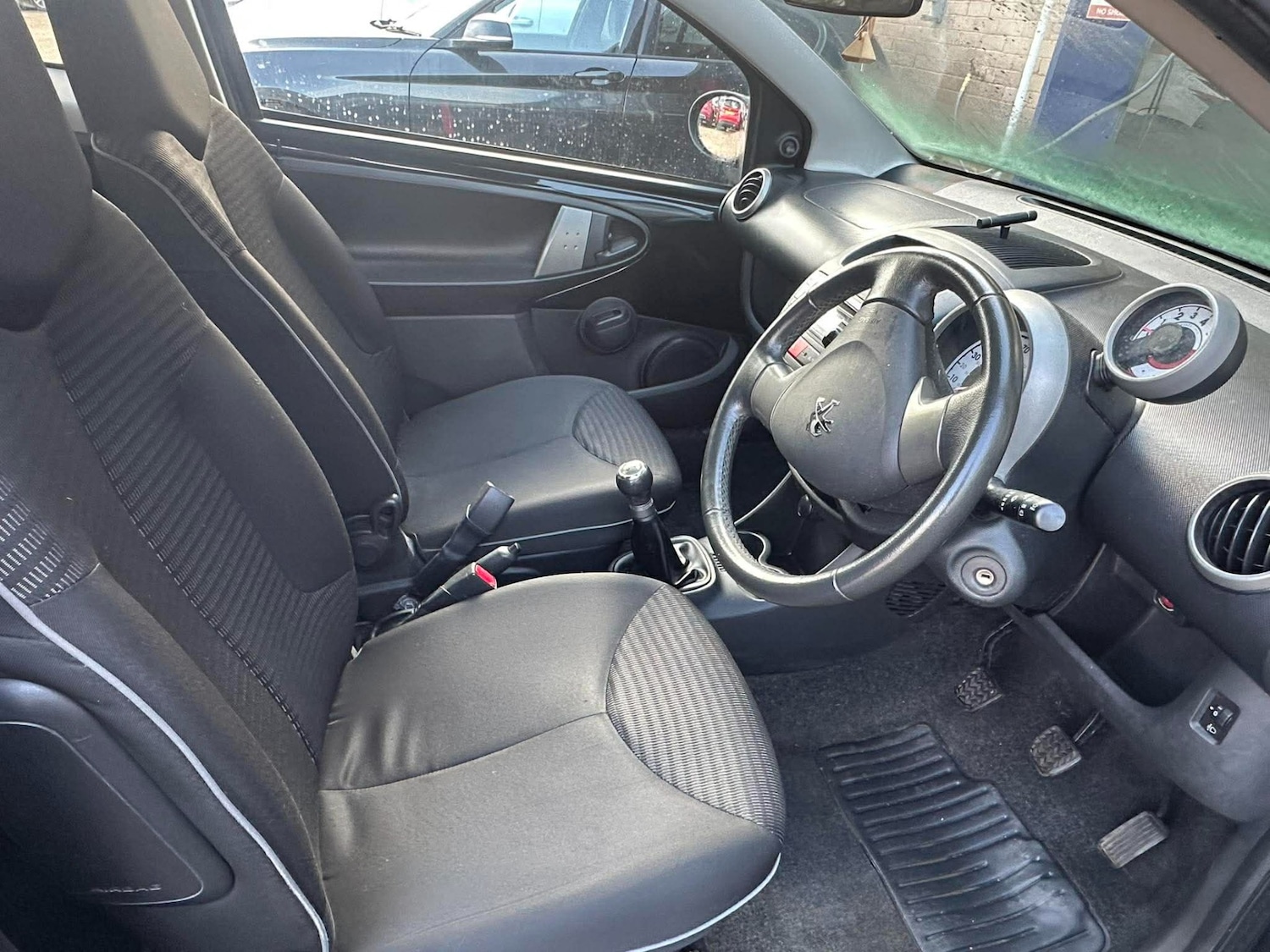 Used Peugeot 107 2012 for sale - 77701943: Photo 10