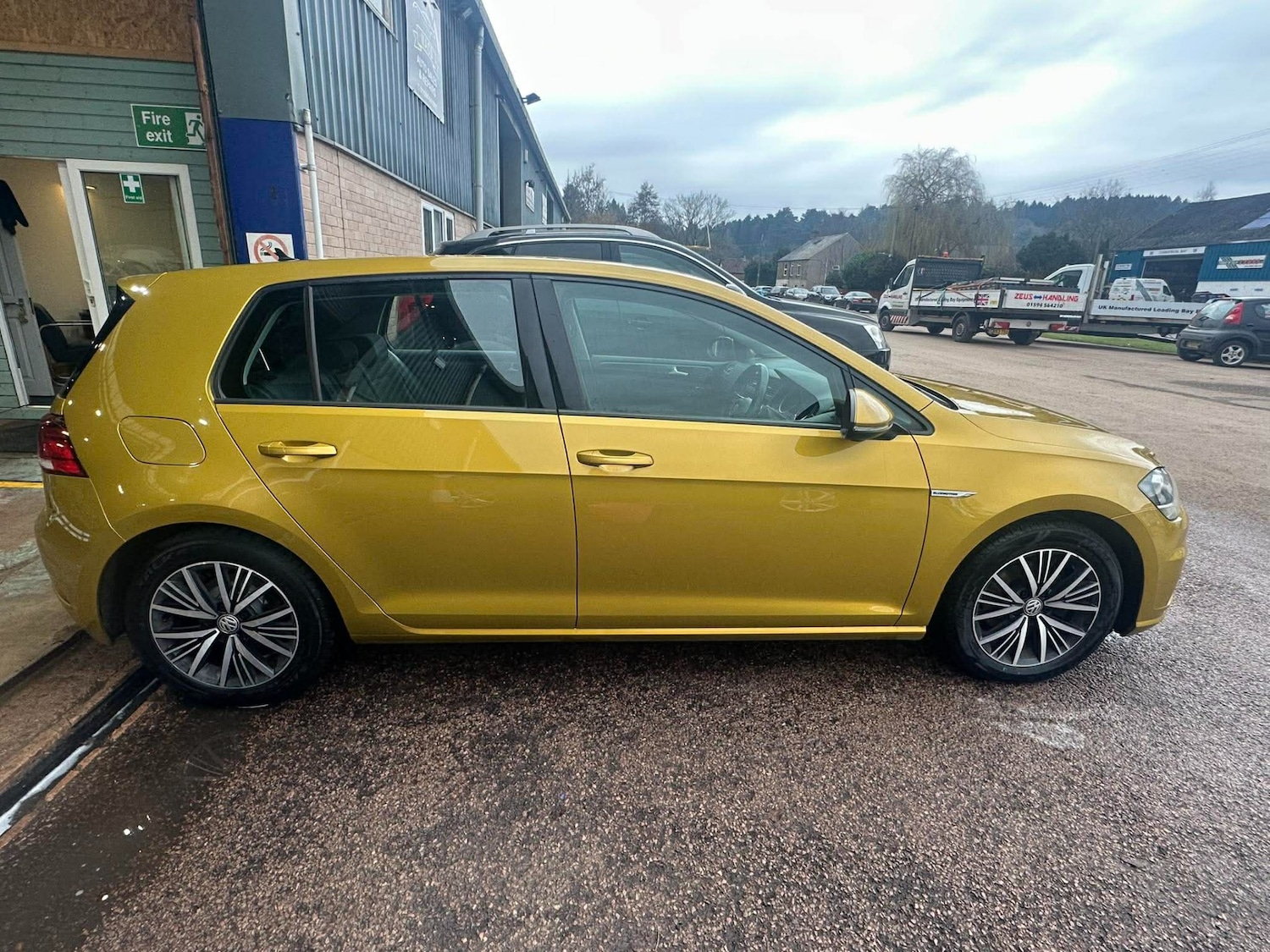 Used Volkswagen Golf 2018 for sale - 77701894: Photo 8
