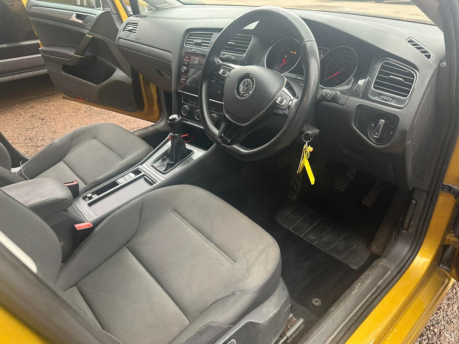 Used Volkswagen Golf 2018 for sale - 77701894: Photo 9