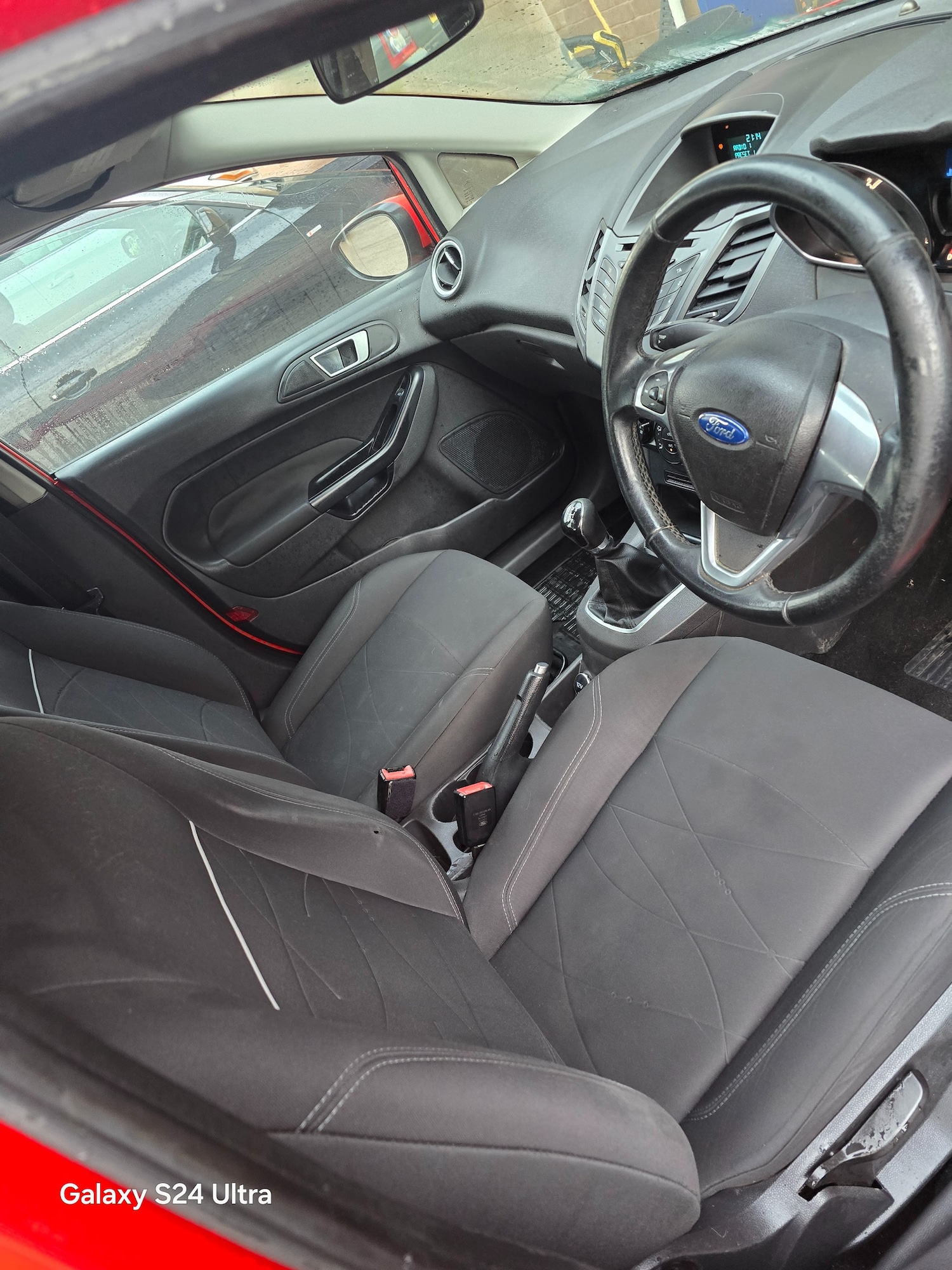 Used Ford Fiesta 2013 for sale - 77379298: Photo 11