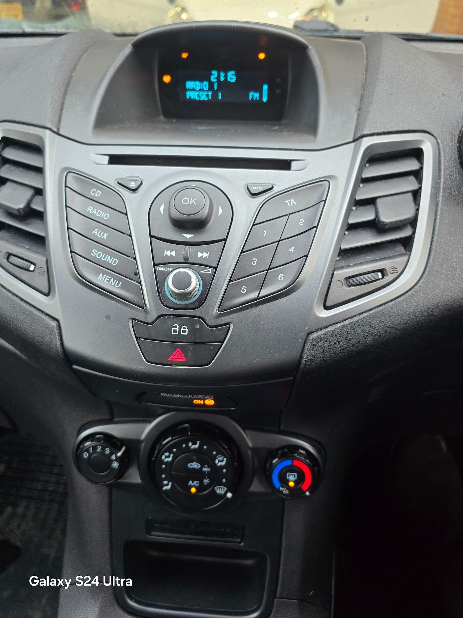 Used Ford Fiesta 2013 for sale - 77379298: Photo 12