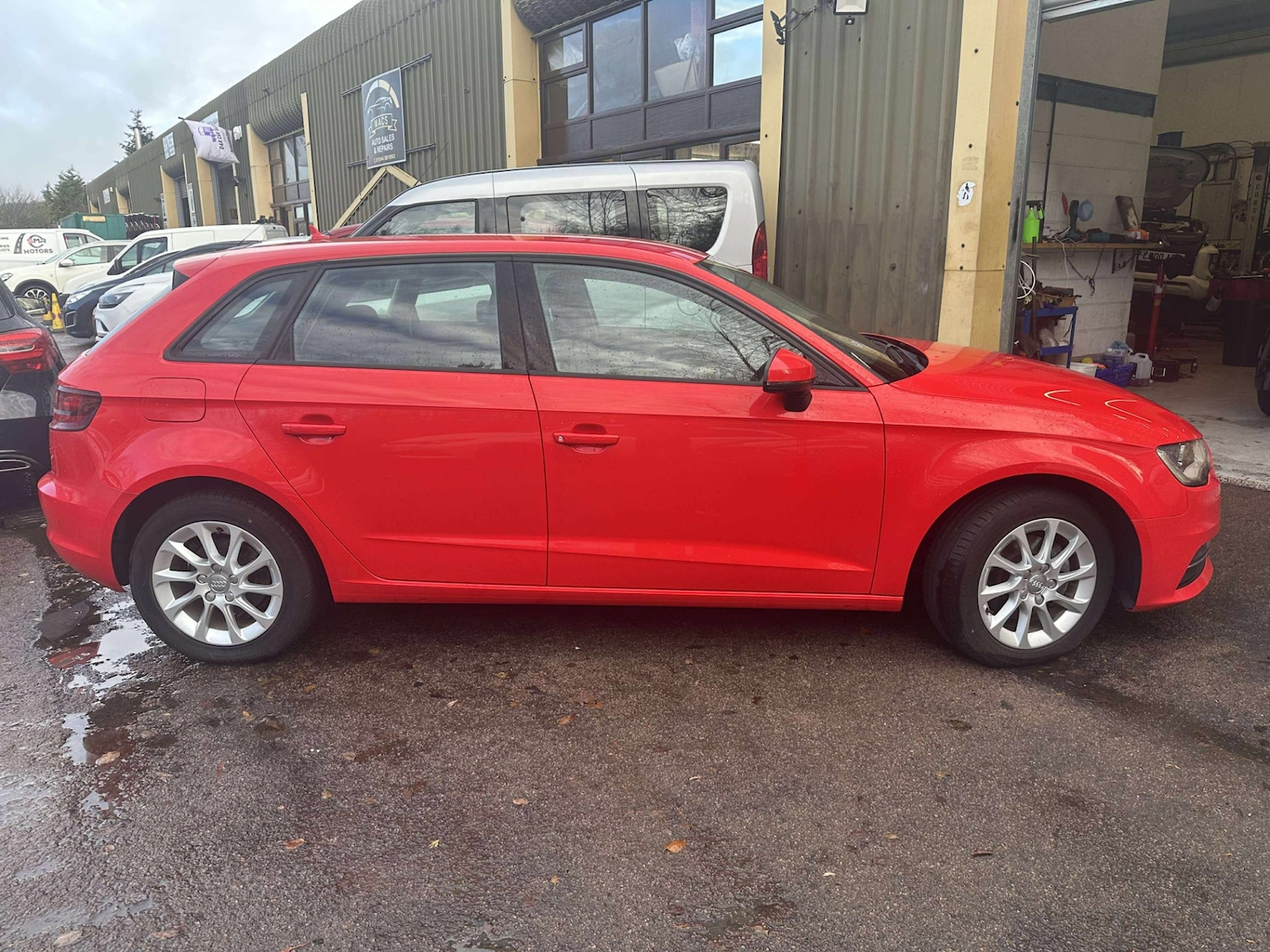 Used Audi A3 2015 for sale - 77058458: Photo 4