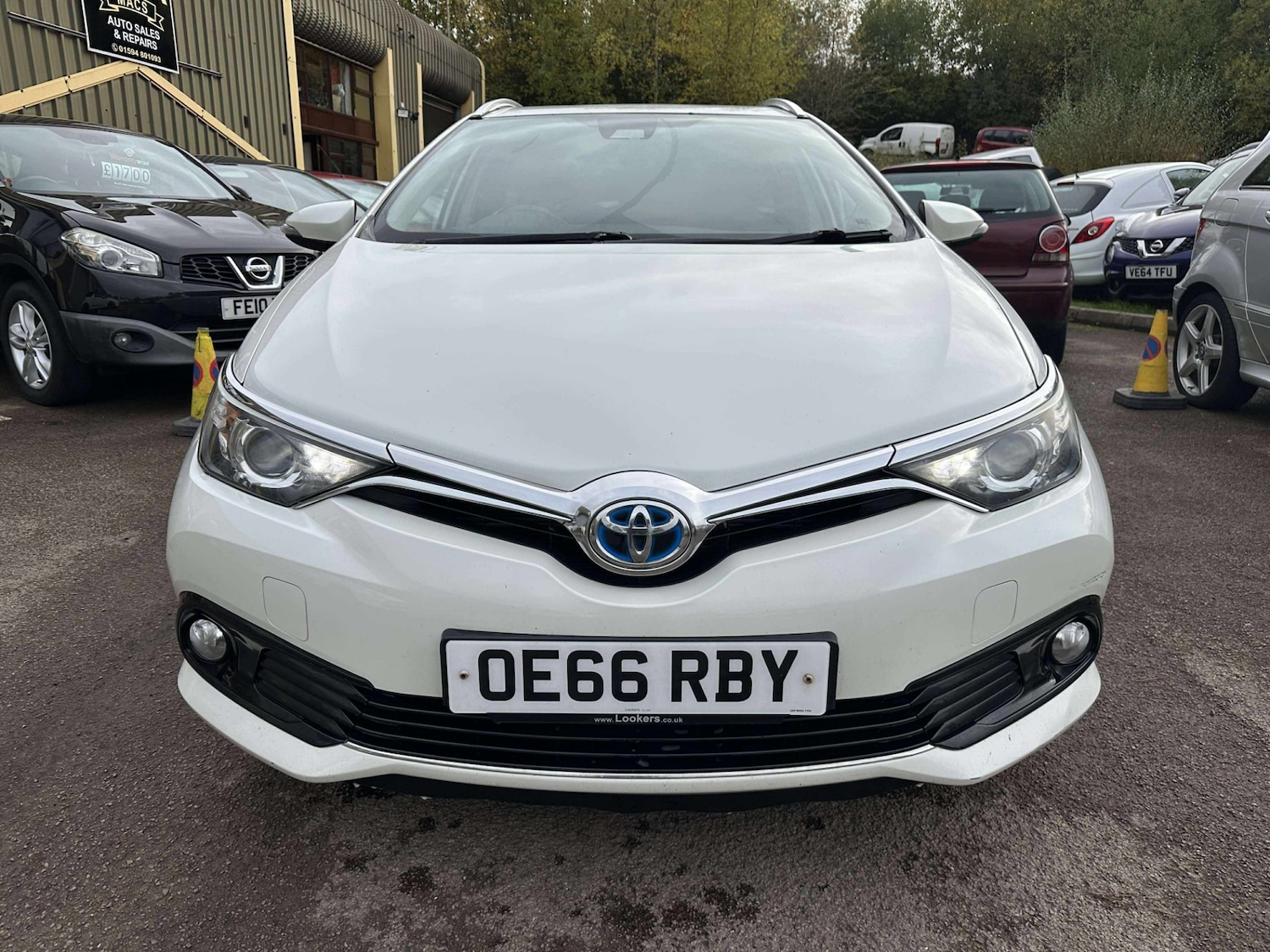 Used Toyota Auris 2016 for sale - 76461618: Photo 2
