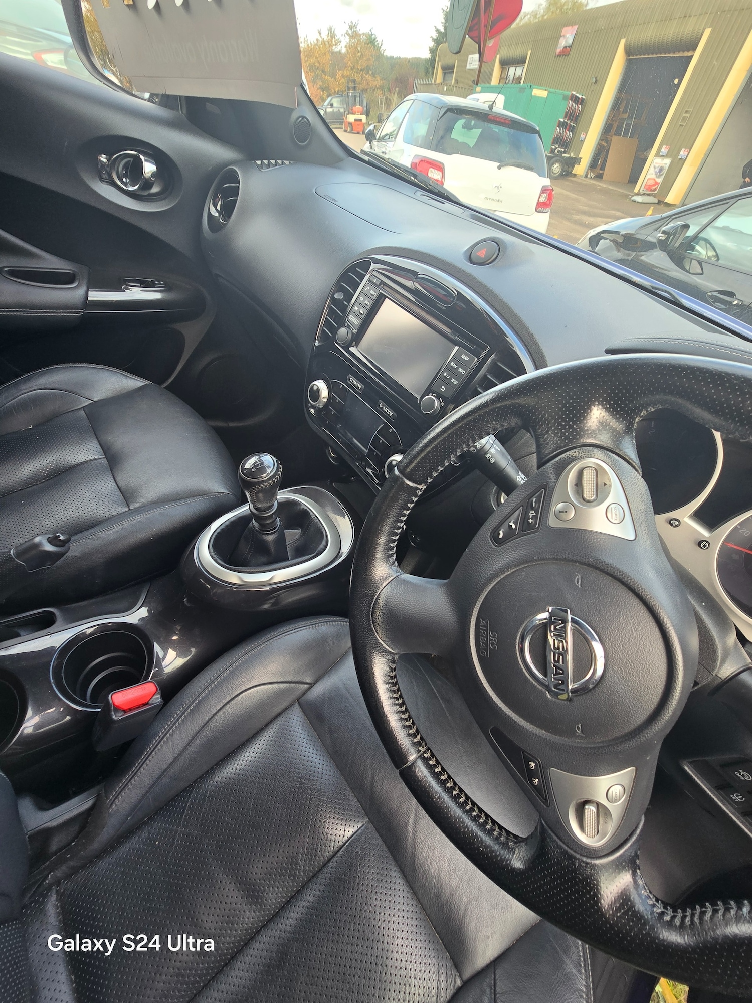 Used Nissan Juke 2014 for sale - 76037138: Photo 5