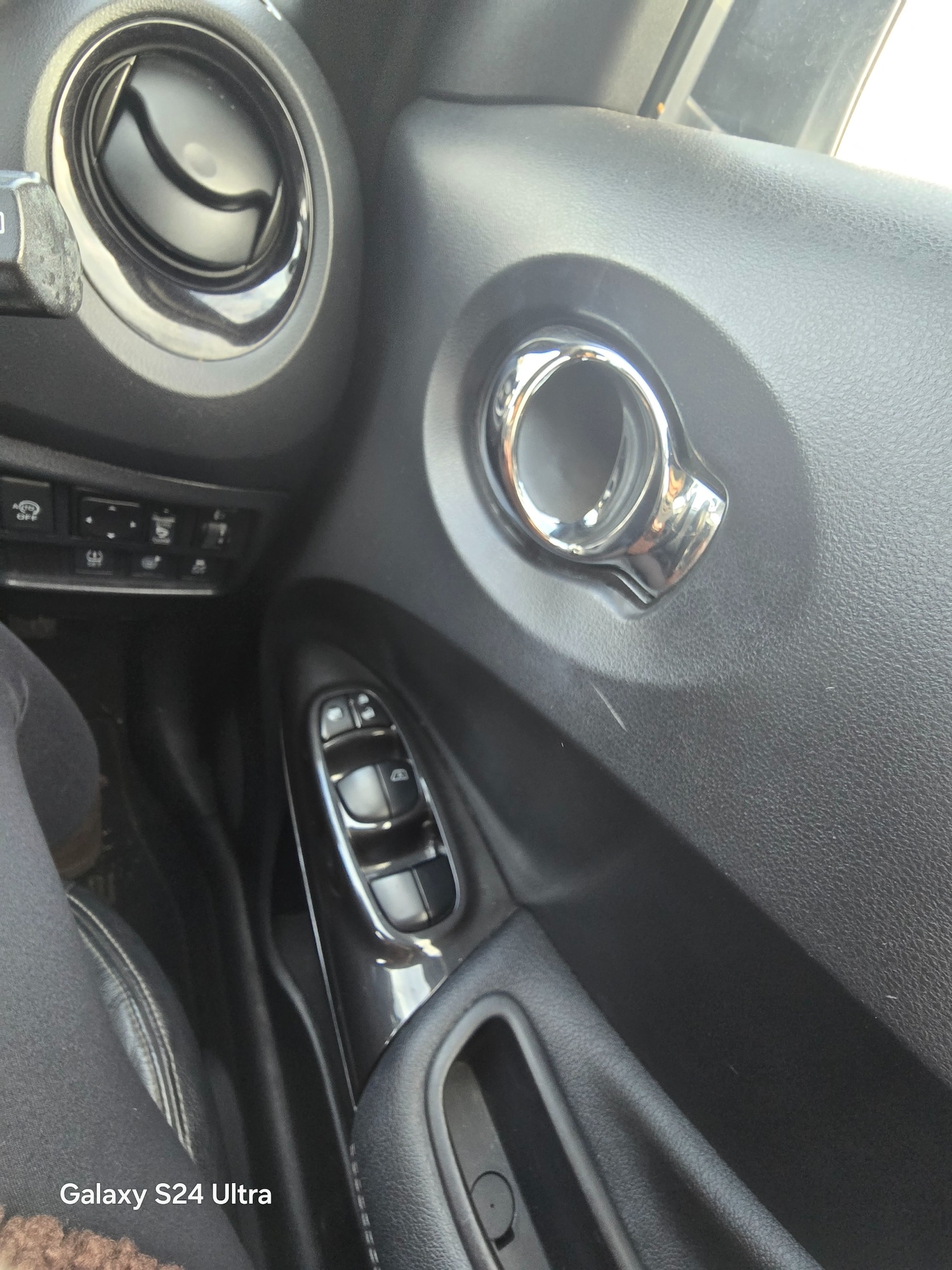 Used Nissan Juke 2014 for sale - 76037138: Photo 7