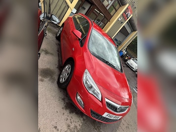 Used Vauxhall Astra 2011 for sale - 76036717: Photo