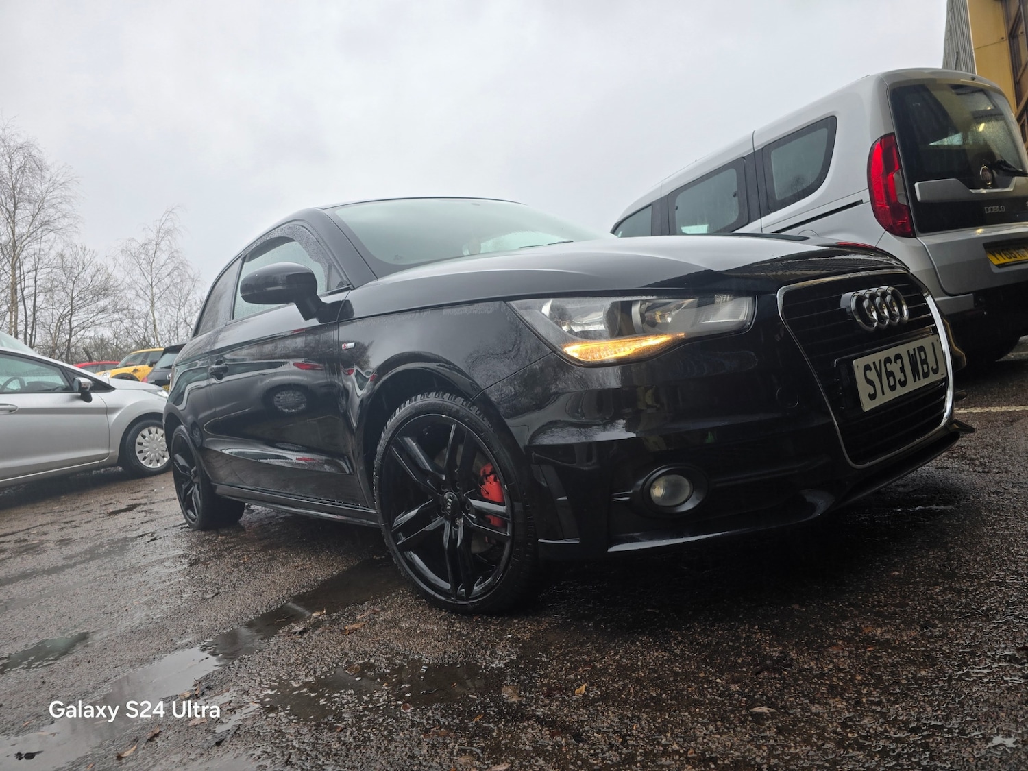 Used Audi A1 2013 for sale - 76957630: Photo 2