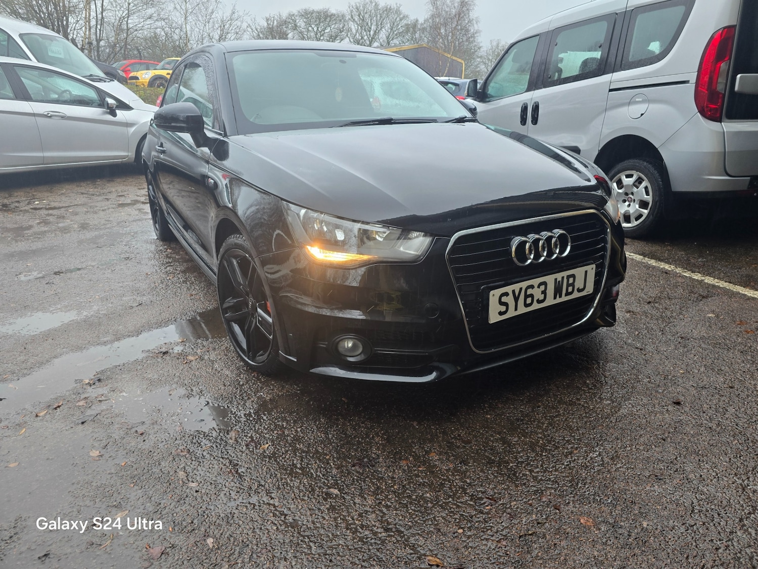 Used Audi A1 2013 for sale - 76957630: Photo 3