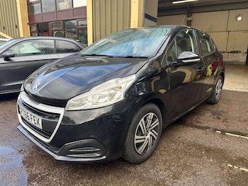 Used Peugeot 208 2017 for sale - 76279191: Photo