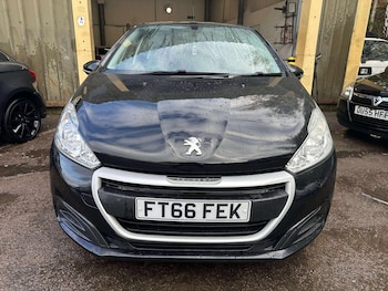 Used Peugeot 208 2017 for sale - 76279191: Photo