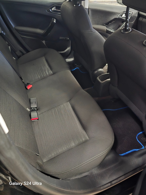 Used Peugeot 208 2017 for sale - 76279191: Photo 8