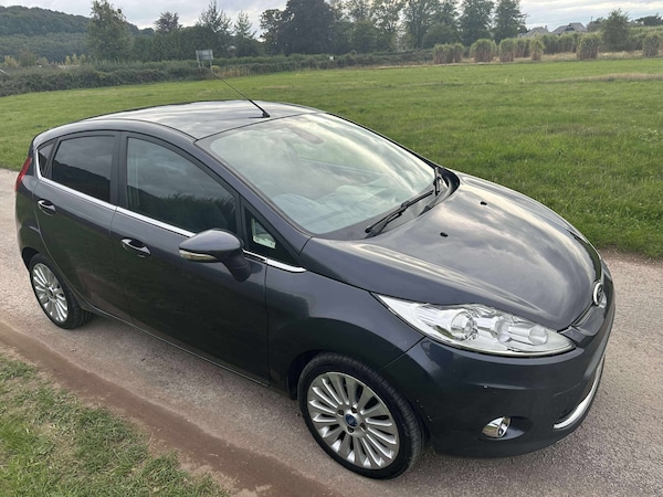 Cheap Ford Fiesta 2010 (60) - 1.6 TDCi [95] Titanium 5dr for sale in Cinderford, Gloucestershire
