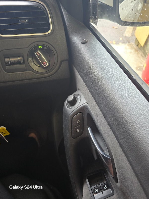Used Volkswagen Polo 2013 for sale - 76319770: Photo 17