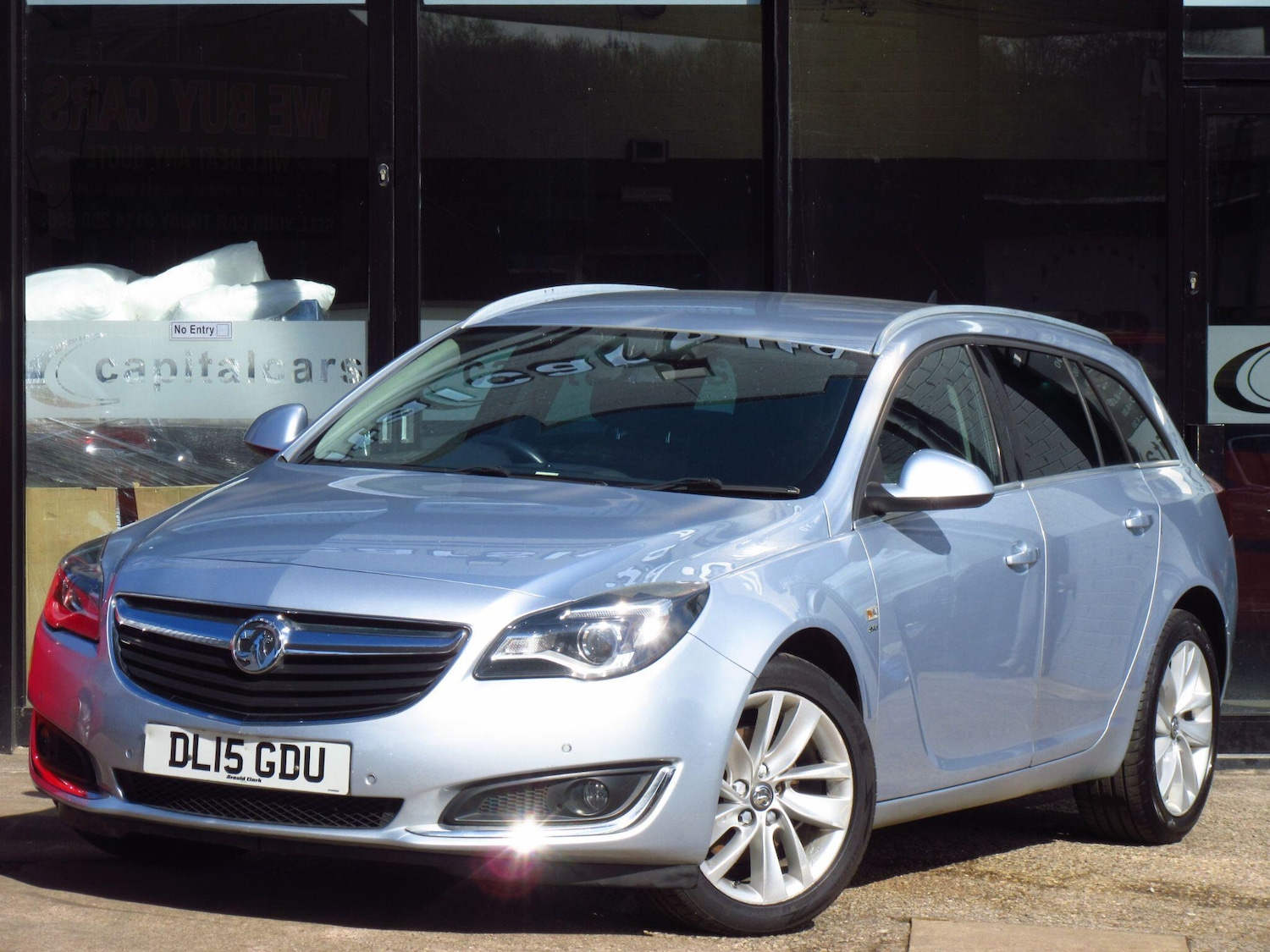 Used Vauxhall Insignia 2015 for sale - 77574988: Photo 2