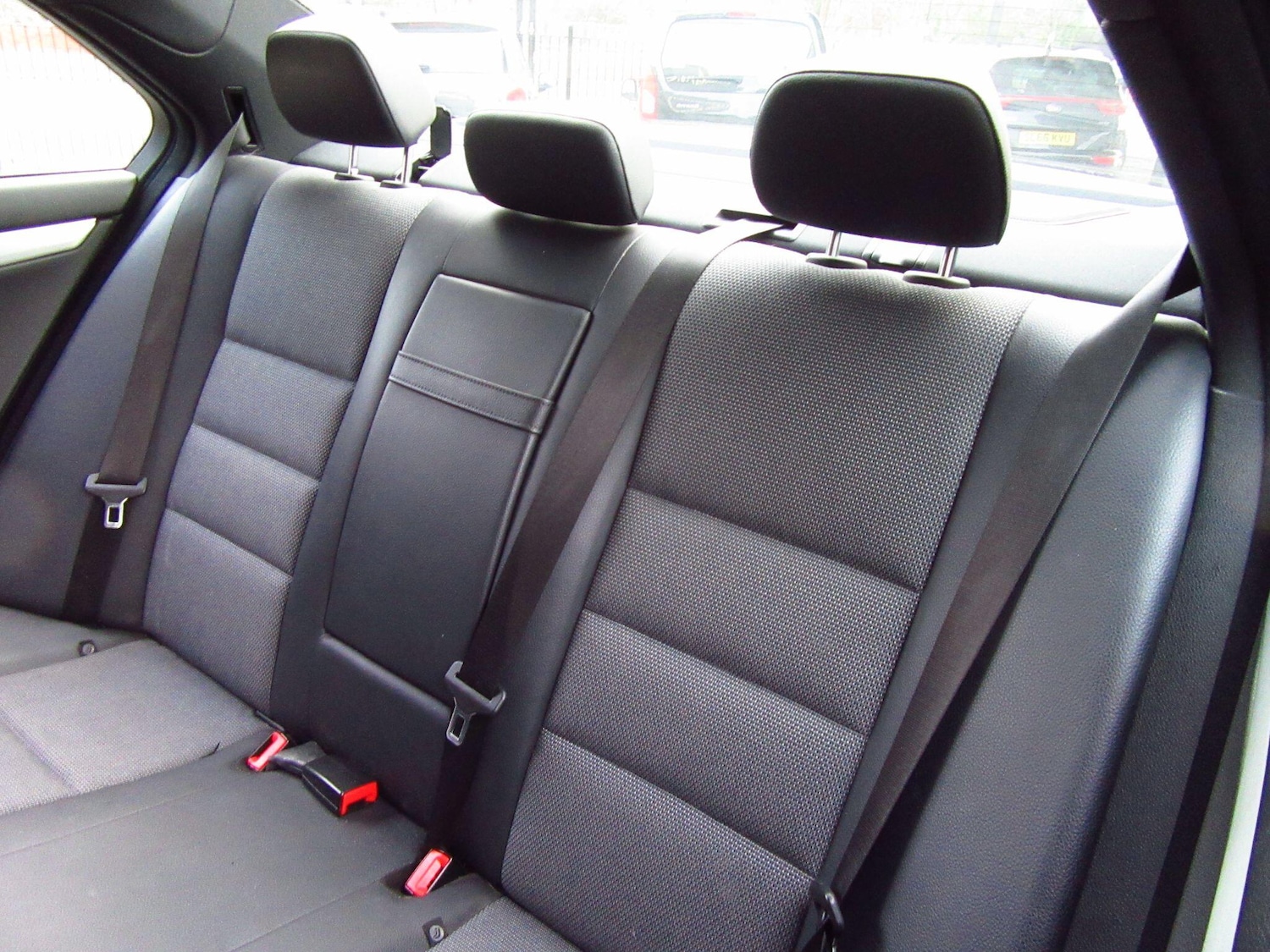 Used Mercedes-Benz C Class 2013 for sale - 77074451: Photo 10