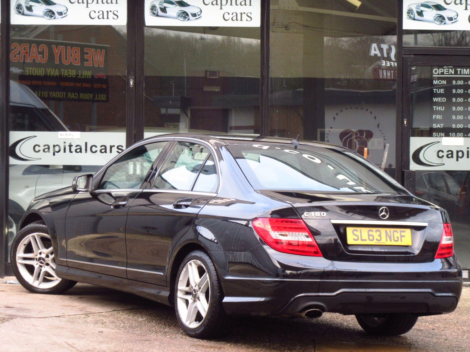Used Mercedes-Benz C Class 2013 for sale - 77074451: Photo 3