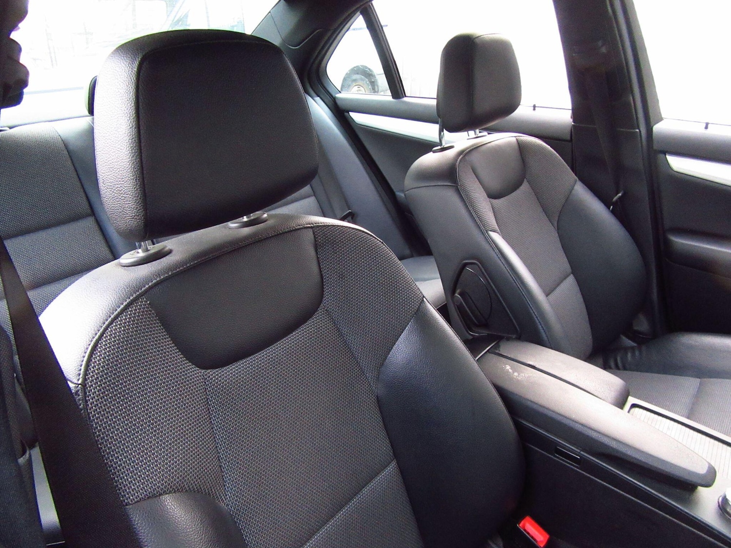 Used Mercedes-Benz C Class 2013 for sale - 77074451: Photo 9