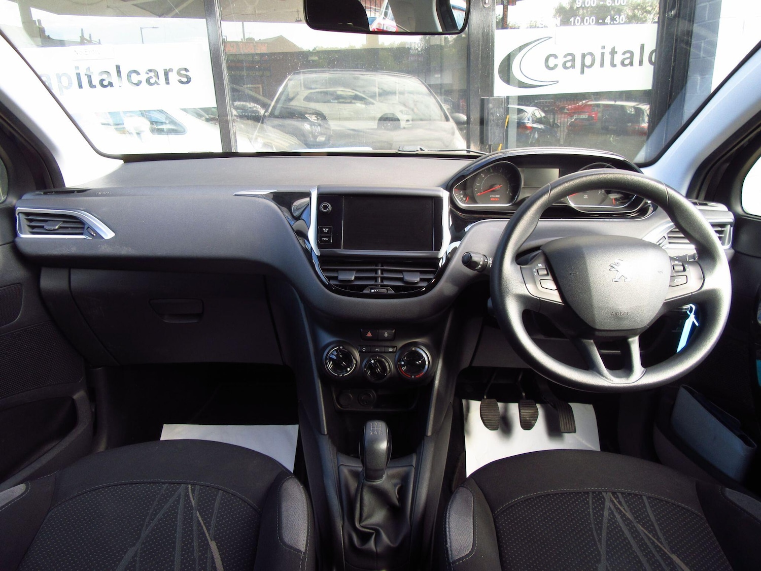 Used Peugeot 208 2013 for sale - 75950018: Photo 5