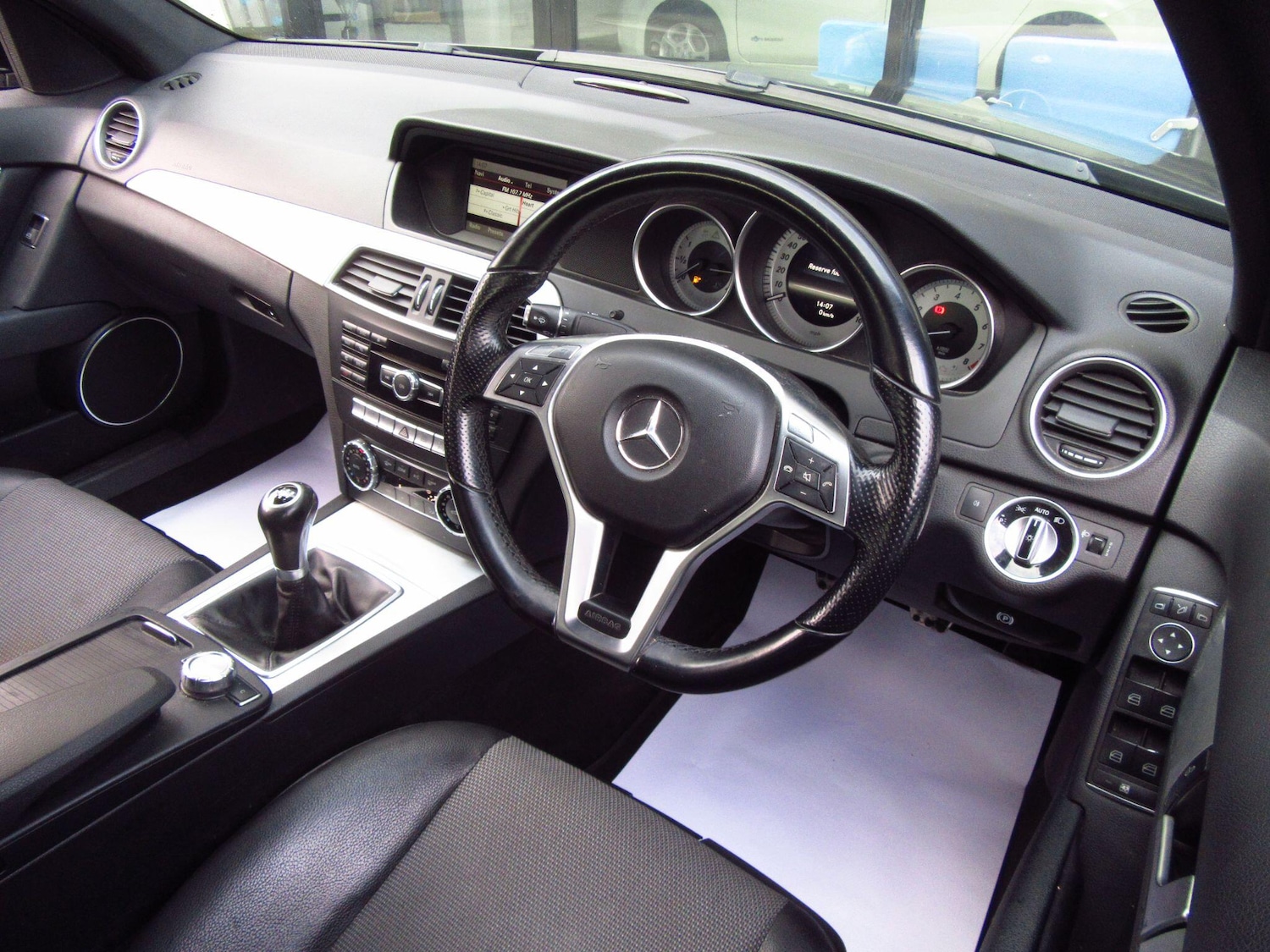 Used Mercedes-Benz C Class 2013 for sale - 77892574: Photo 6