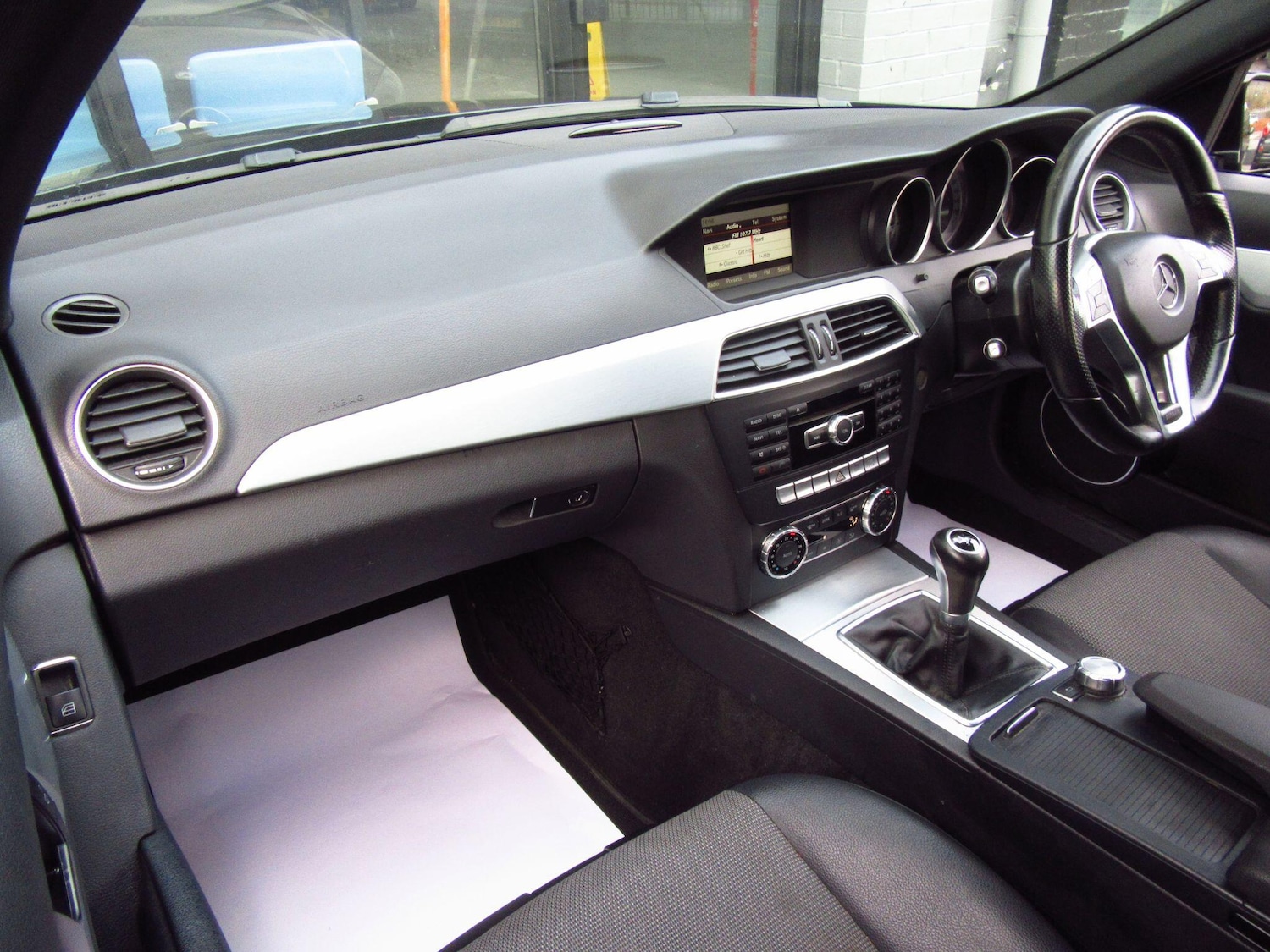 Used Mercedes-Benz C Class 2013 for sale - 77892574: Photo 7