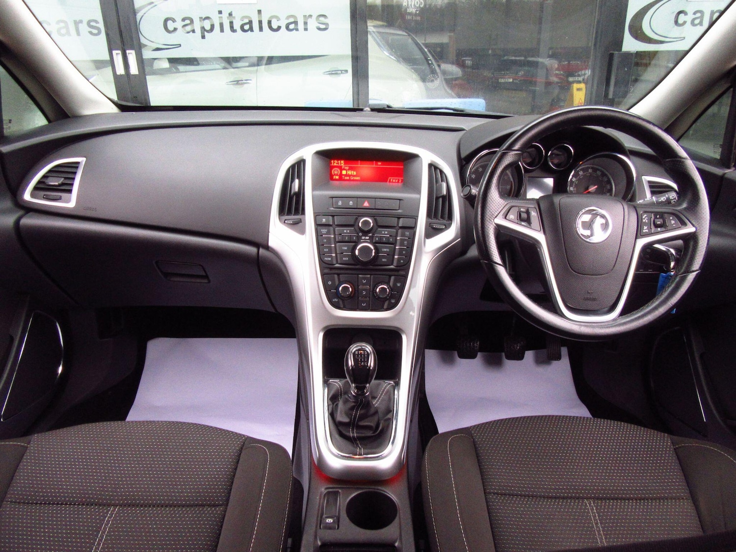 Used Vauxhall Astra 2010 for sale - 77753320: Photo 5