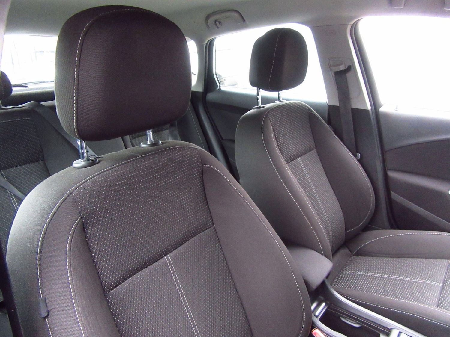 Used Vauxhall Astra 2010 for sale - 77753320: Photo 8