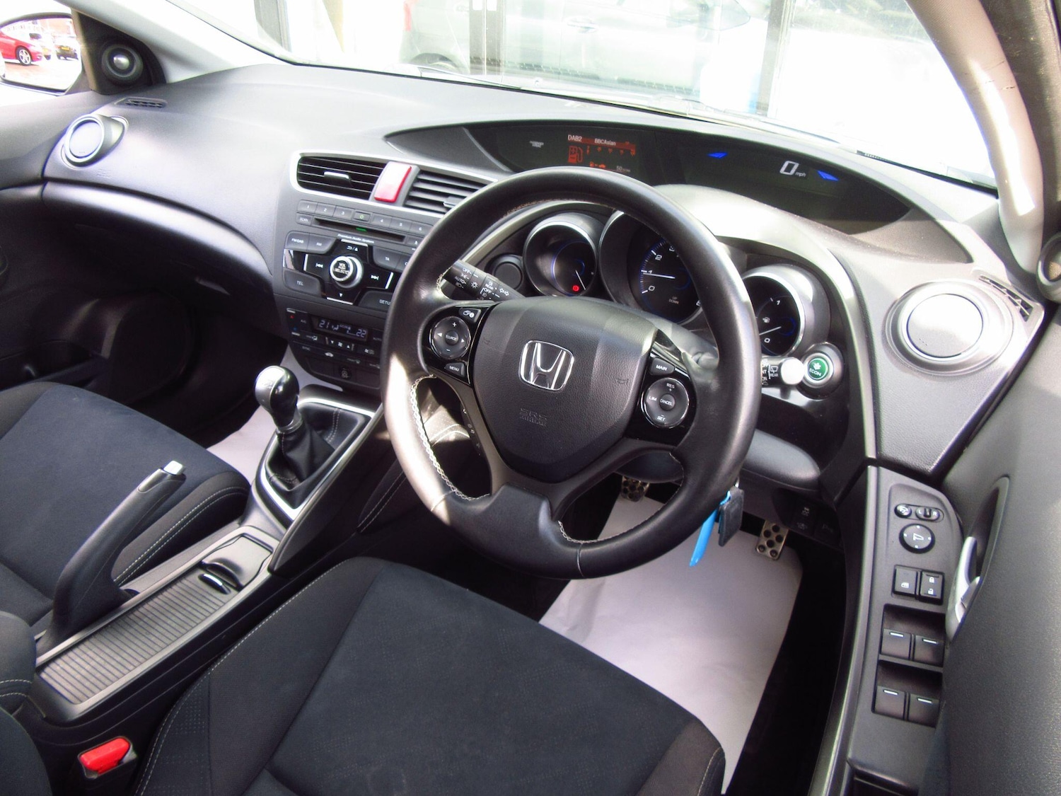 Used Honda Civic 2015 for sale - 76592669: Photo 6