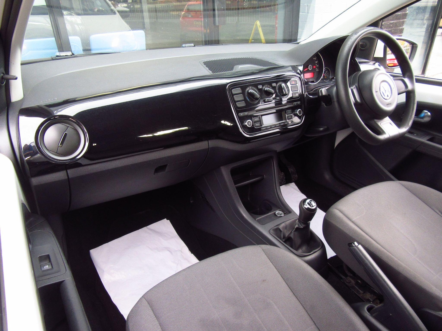 Used Volkswagen up! 2012 for sale - 76381110: Photo 7