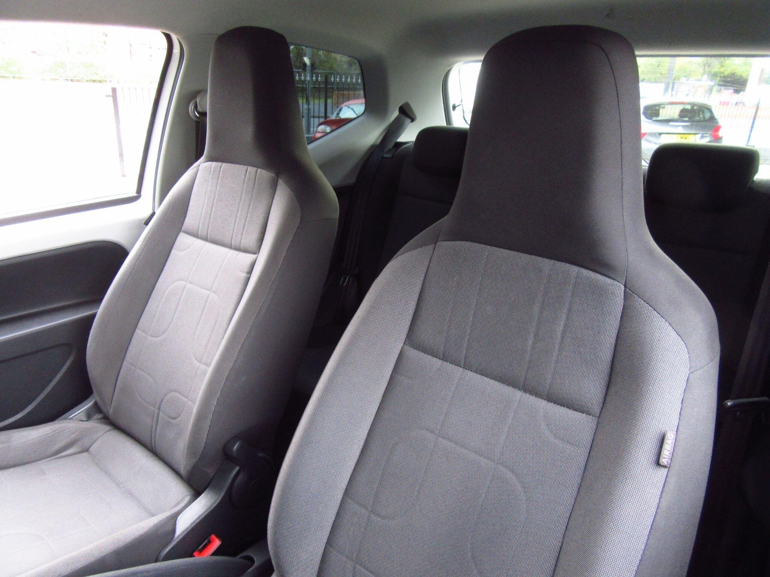 Used Volkswagen up! 2012 for sale - 76381110: Photo 9